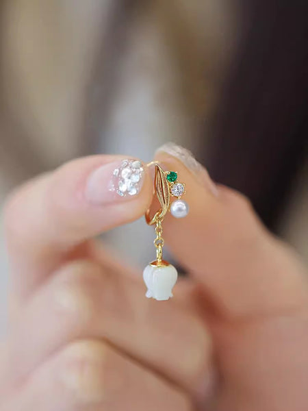 Chic Ladies Freshwater Pearl And Shell Silver Earrings Ear Clip Classic