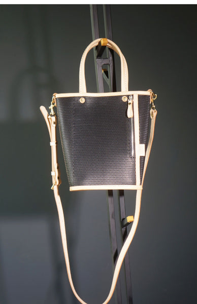 Chic Womens Leather Shoulder Handbags Black Crossbody Bags For Women Badass