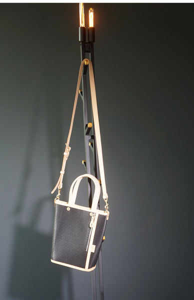 Chic Womens Leather Shoulder Handbags Black Crossbody Bags For Women Beautiful