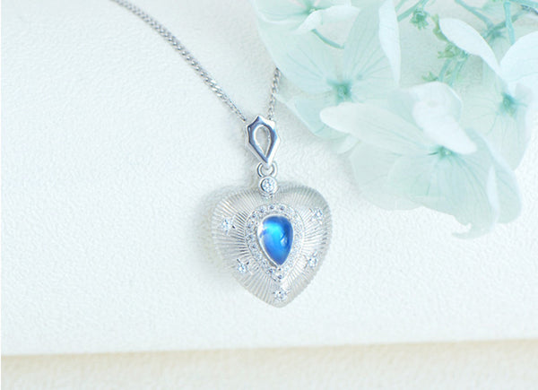 Elegant Ladies Blue Moonstone Pendant Necklace Heart Silver Locket Necklace For Women Fashion