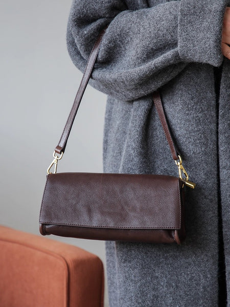 Genuine Leather Baguette Shoulder Bag for Women Vintage Underarm Purse with Detachable Straps Beautiful