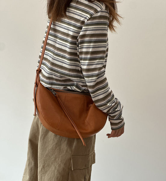 Genuine Leather Crescent Crossbody Bag for Women Adjustable Shoulder Bag with Zipper CompartmentsBeautiful
