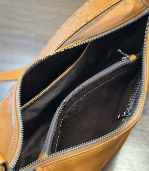 Genuine Leather Crescent Crossbody Bag for Women Adjustable Shoulder Bag with Zipper CompartmentsCapacity