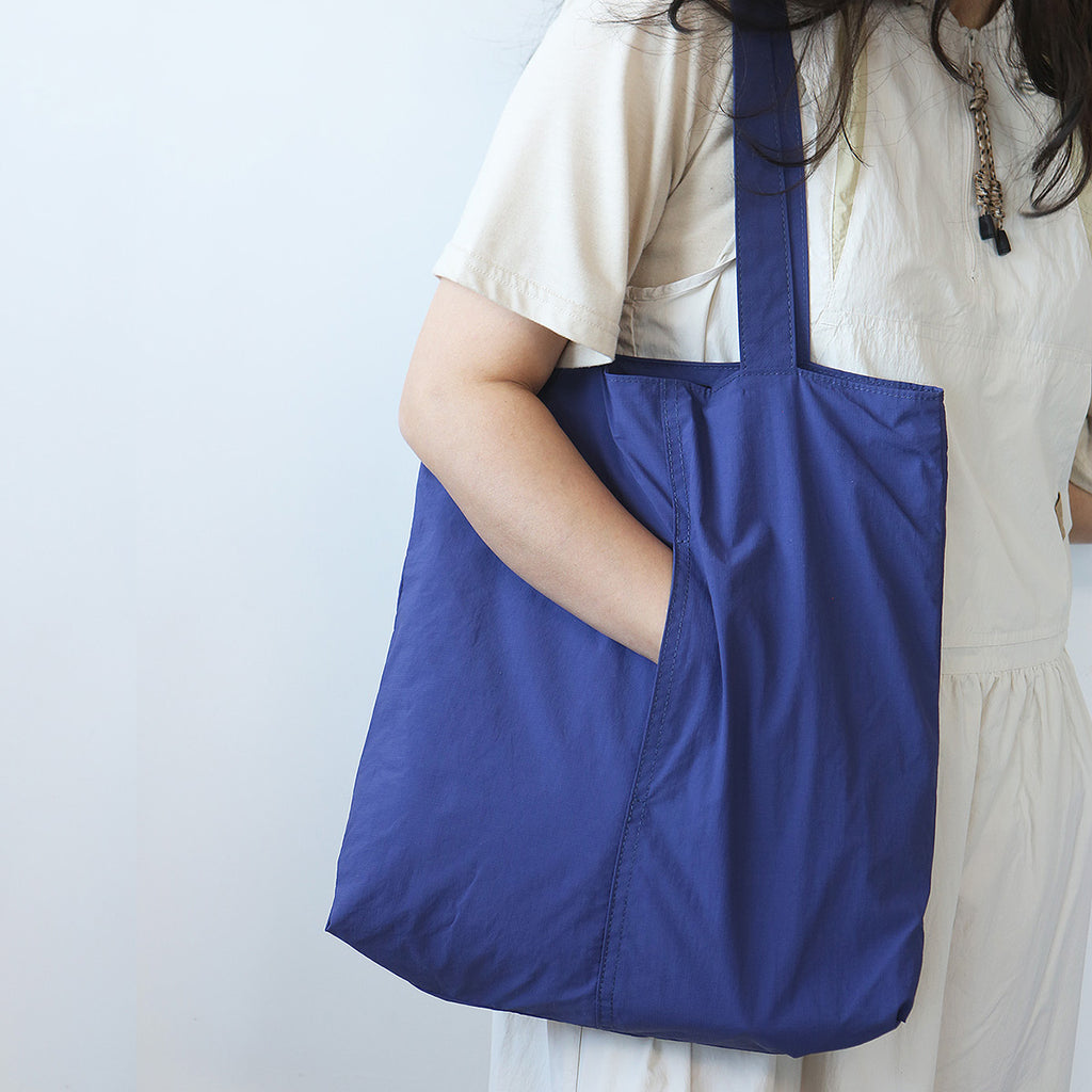 Lightweight Nylon Tote Bag for Women Large Shoulder Handbag with Zipper Pouch Beautiful