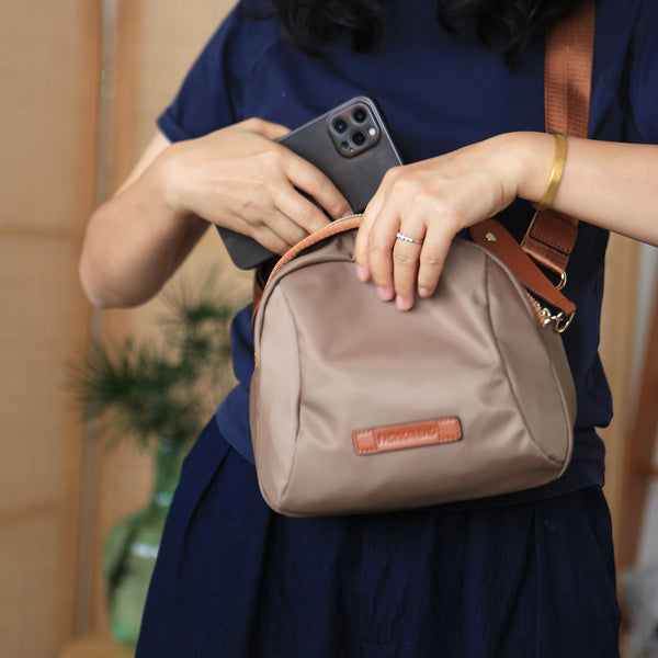 Small Women's Nylon Crossbody Bag Ladies Shoulder Bag Beautiful