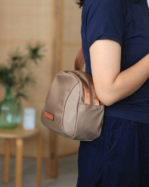 Small Women's Nylon Crossbody Bag Ladies Shoulder Bag Chic