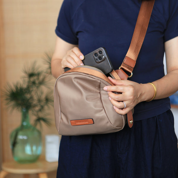 Small Women's Nylon Crossbody Bag Ladies Shoulder Bag Cool