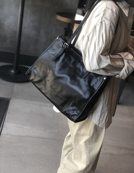 Soft Leather Women’s Tote Fits A4 Zipper Closure Everyday Office and Casual Handbag