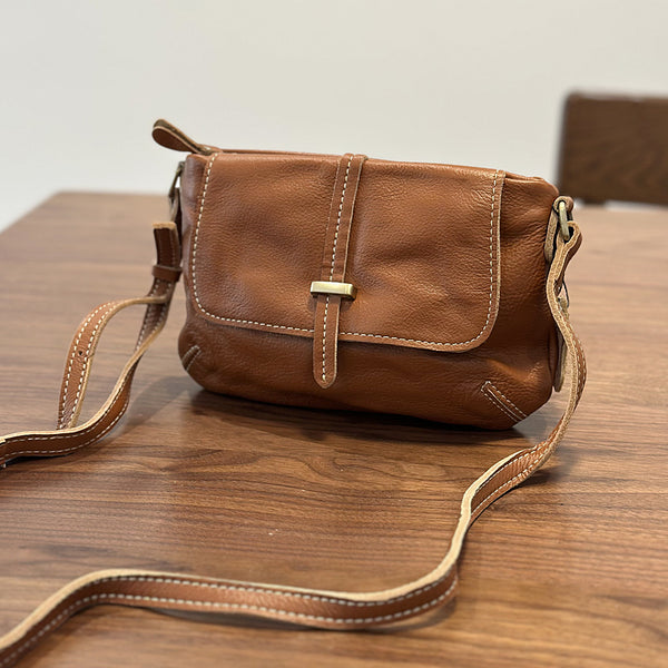 Vintage Genuine Leather Crossbody Bag for Women Small Flap Shoulder Bag with Zipper Compartments Brown