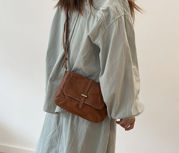Vintage Genuine Leather Crossbody Bag for Women Small Flap Shoulder Bag with Zipper Compartments Classic