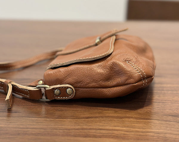 Vintage Genuine Leather Crossbody Bag for Women Small Flap Shoulder Bag with Zipper Compartments Cool