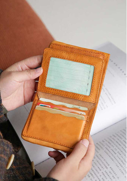 Vintage Genuine Leather Short Wallet for Women Compact Bifold Purse with Card Slots Minimalist