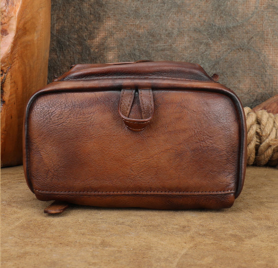 Vintage Womens Small Leather Backpack Womens Rucksack Bag Details