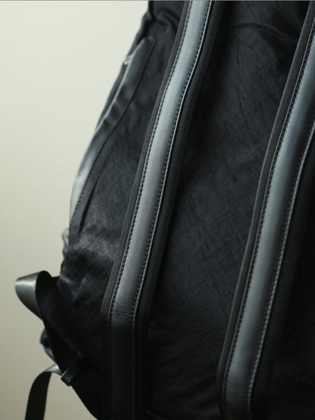 Women Lightweight Nylon Backpack Bag Minimalist Nylon Rucksack for Travel and Work Medium