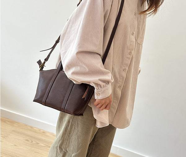 Women's Small Genuine Leather Handbag Top Handle and Crossbody Purse with Zipper Compartments Fashionable