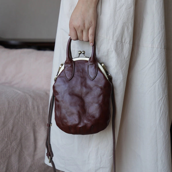 Womens Genuine Leather Frame Clutch Purse Retro Phone Bag for Women with Shoulder Strap Best