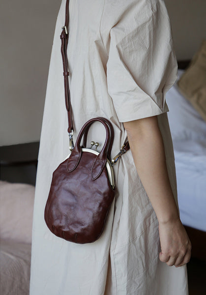 Womens Genuine Leather Frame Clutch Purse Retro Phone Bag for Women with Shoulder Strap Chic