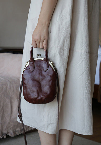 Womens Genuine Leather Frame Clutch Purse Retro Phone Bag for Women with Shoulder Strap Cute