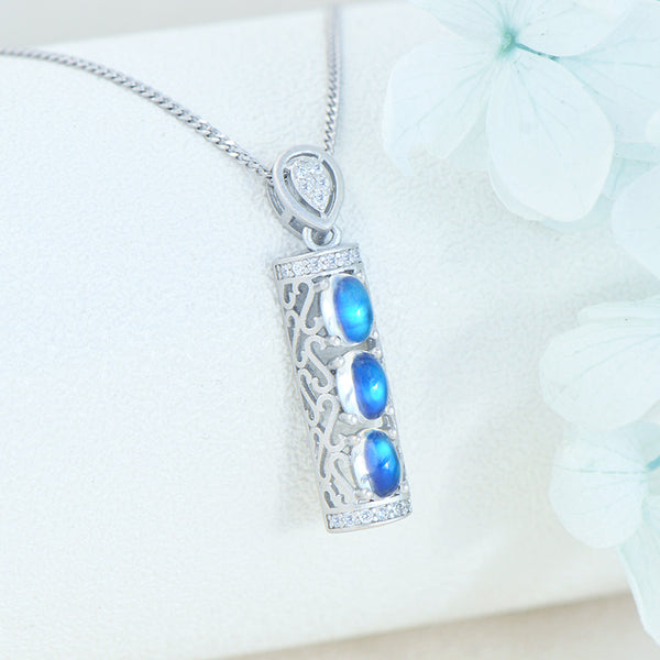Charm Womens White Gold Plated Silver Moonstone Pendant Necklaces For Women Affordable
