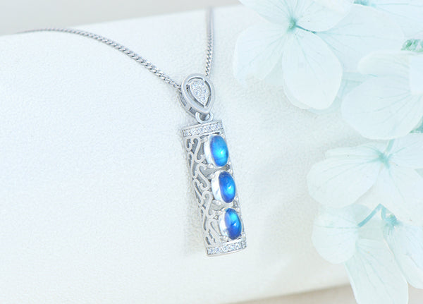 Charm Womens White Gold Plated Silver Moonstone Pendant Necklaces For Women Cute