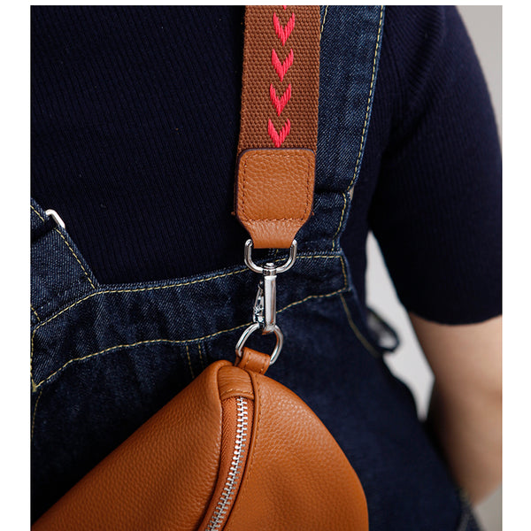 Chic Women's Crossbody Chest Bag Leather Sling Pack For Women Details