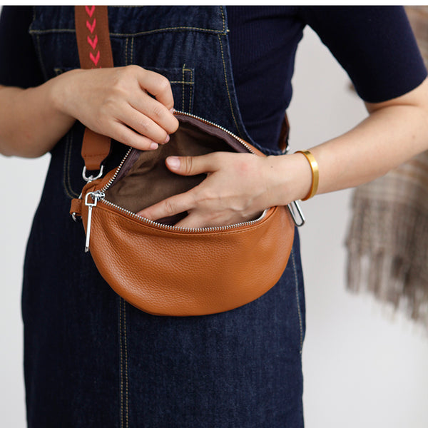 Chic Women's Crossbody Chest Bag Leather Sling Pack For Women Inside