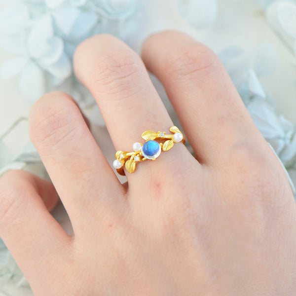 Chic Womens Gold Plated Sterling Silver Blue Moonstone Ring For Women Beautiful
