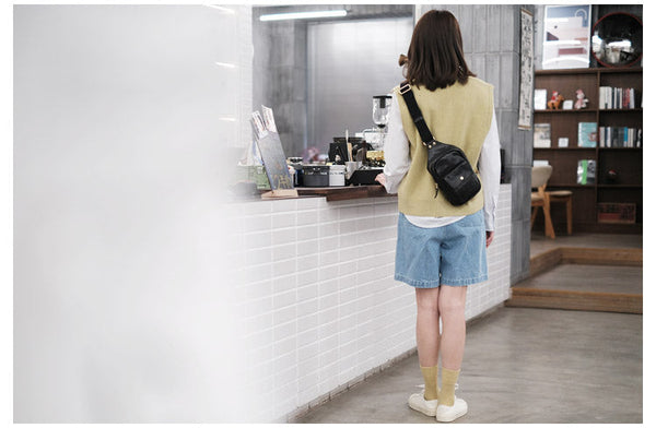 Fashion-Women's-Leather-Chest-Sling-Bag-Crossbody-Sling-Pack-For-Women-Genuine-Leather