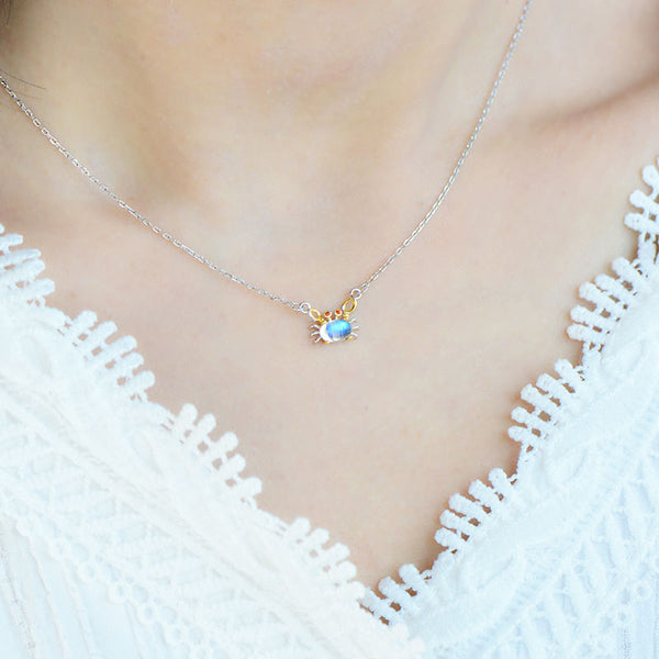 Ladies Crab Shaped Gold Plated Silver Moonstone Pendant Necklace June Birthstone For Women Beautiful
