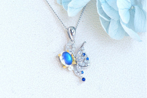 Ladies Gold Plated Silver Butterfly Moonstone Pendant Necklace For Women Fashion