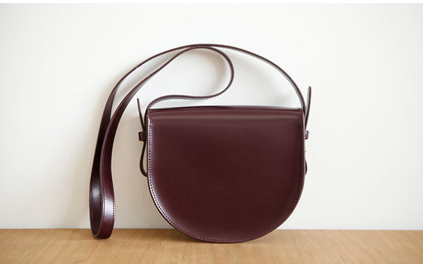 Ladies Small Leather Crossbody Saddle Bag Cross Shoulder Bag For Women Outside