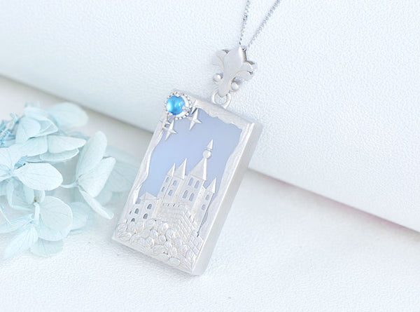 Ladies Sterling Silver Moonstone Chalcedony Pendant Necklace for Women Chic