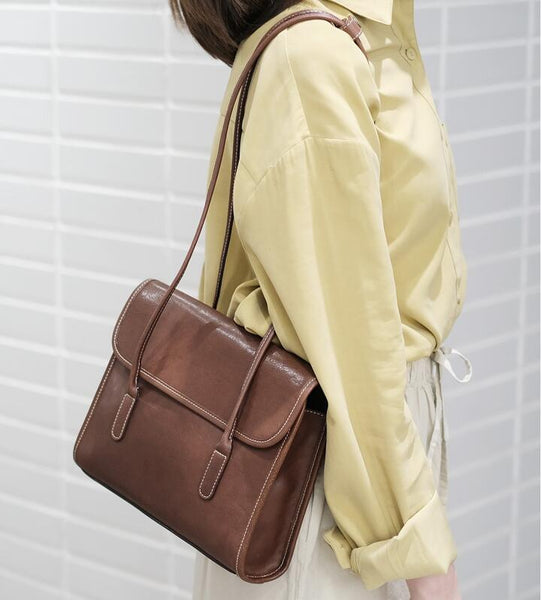 Quilted Ladies Beige Leather Over The Shoulder Bag Leather Handbags For Women Boutique