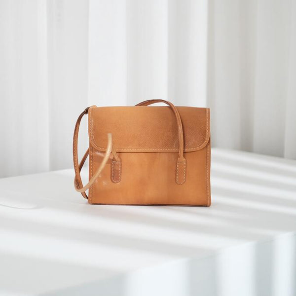 Quilted Ladies Beige Leather Over The Shoulder Bag Leather Handbags For Women Designer