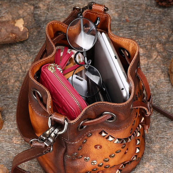Rivets Leather Bucket Bag Designer Crossbody Bags Purse for Women Accessories