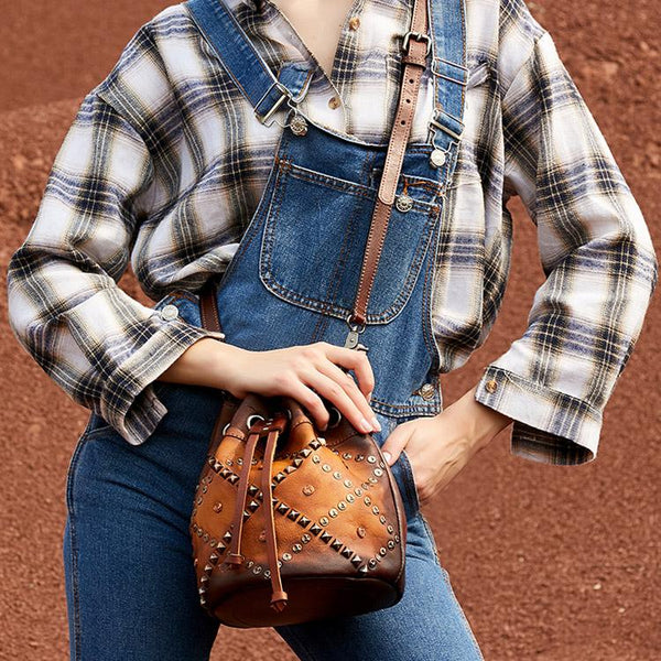 Rivets Leather Bucket Bag Designer Crossbody Bags Purse for Women Boutique