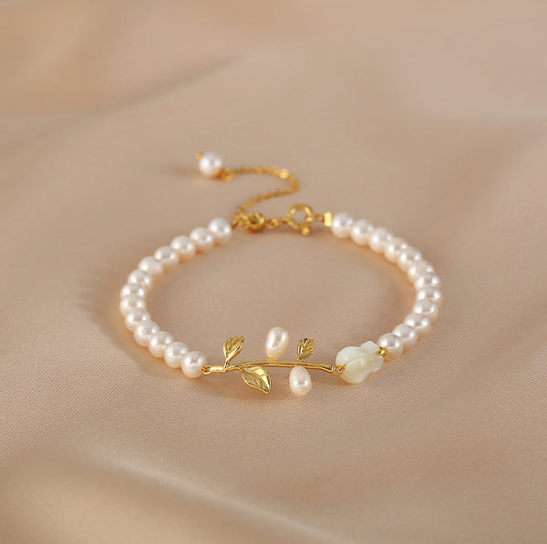 Rose Shaped Womens Pearl Bracelet Beaded Bracelets For Women Designer