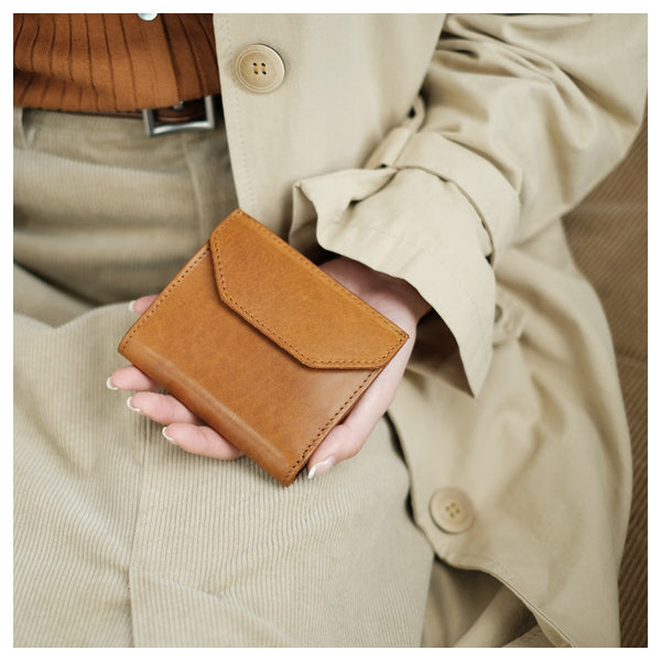 Small Women's Genuine Leather Billfold Wallet With Card Holder For Women Brown