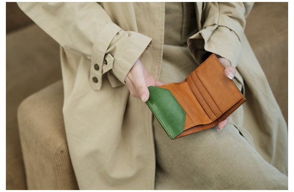 Small Women's Genuine Leather Billfold Wallet With Card Holder For Women Quality