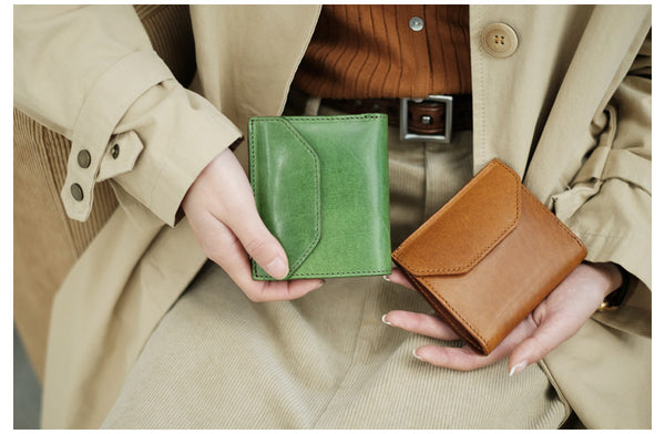 Small Women's Genuine Leather Billfold Wallet With Card Holder For Women Vintage