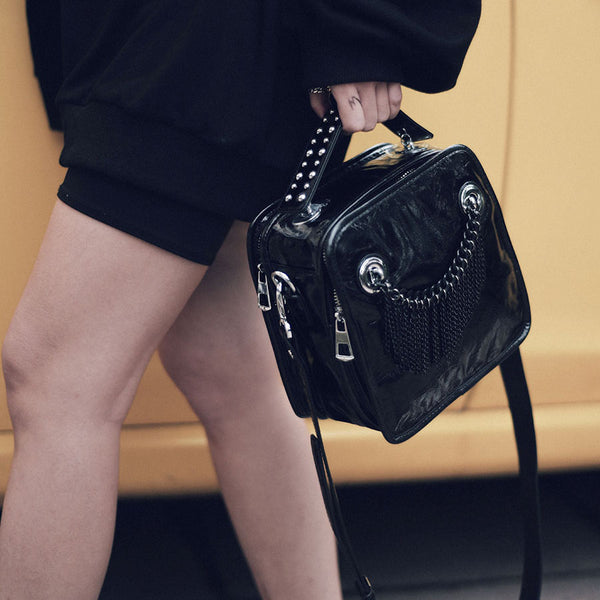 Small Womens Boho Black Leather Fringe Crossbody Bag With Metal Tassel Cross Shoulder Bag For Women Chic