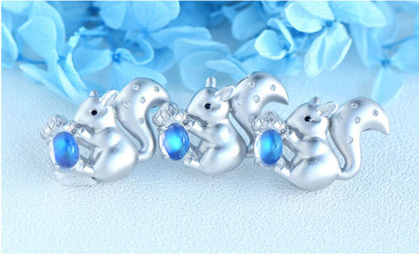 Squirrel Shaped Ladies Sterling Silver Moonstone Pendant Necklace June Birthstone Jewelry For Womens Chic