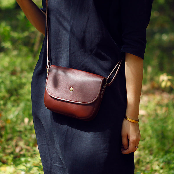 Stylish Womens Leather Saddle Bag Crossbody Bags Purse for Women small