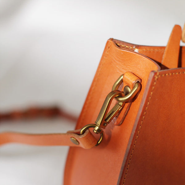 Vintage Women's Small Real Leather Crossbody Handbags Over the Shoulder Purse for Women Affordable