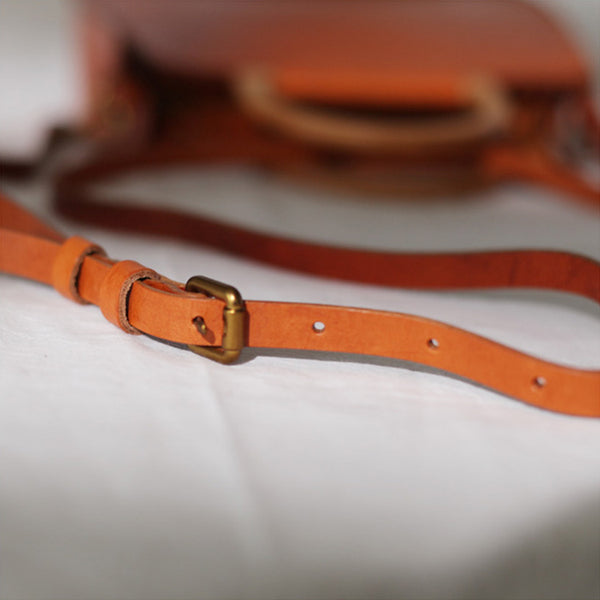 Vintage Women's Small Real Leather Crossbody Handbags Over the Shoulder Purse for Women Chic