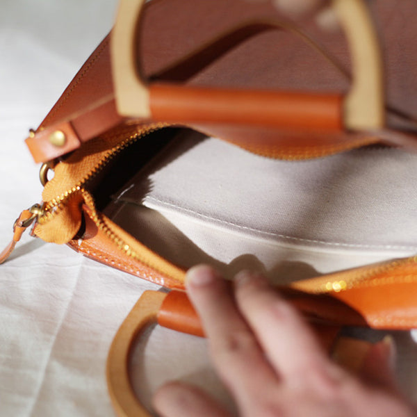 Vintage Women's Small Real Leather Crossbody Handbags Over the Shoulder Purse for Women Cowhide