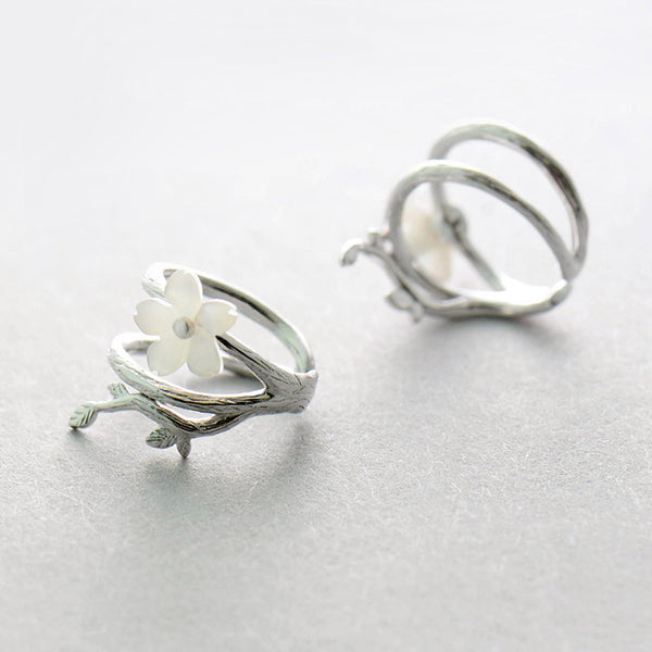 White Flower Cartilage Earrings Sterling Silver Clip On Earrings for Women Chic