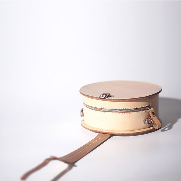 Women's Leather Circle Crossbody Bag Round Purse for Women Chic