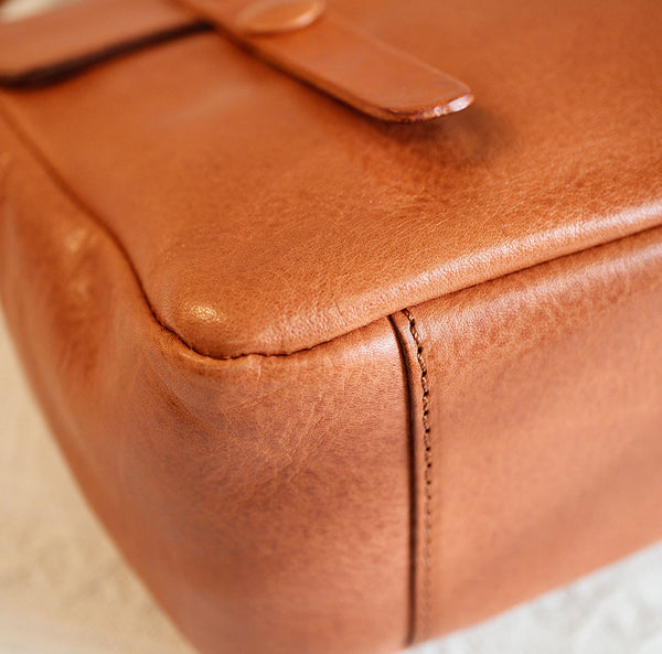 Vintage Leather Messenger Bag for Women Small Genuine Cowhide Crossbody Shoulder Bag