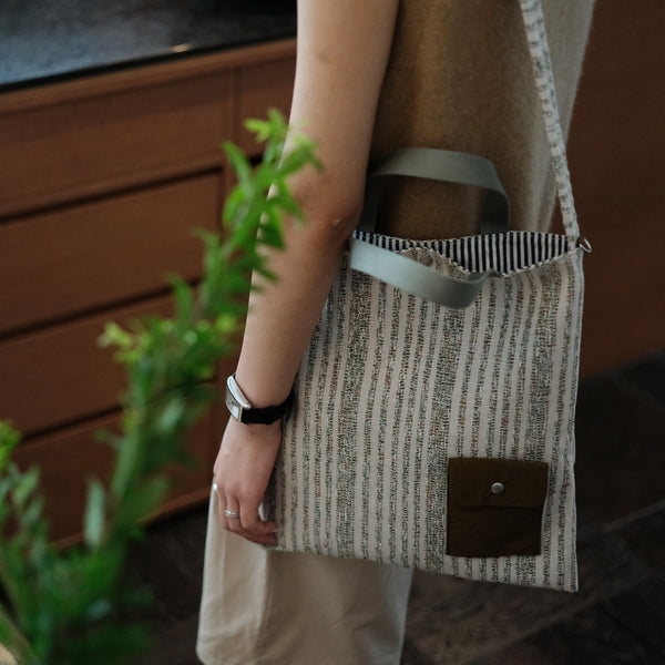 Canvas Tote Bag for Women Striped Cotton Canvas Shoulder Bag with Front Pocket Affordable